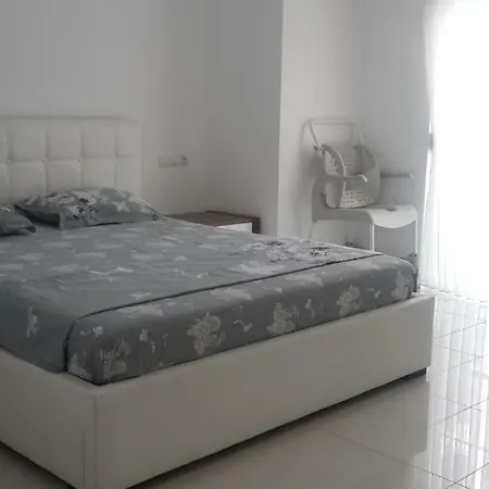 Aqua Mare A 2 Apartment Side